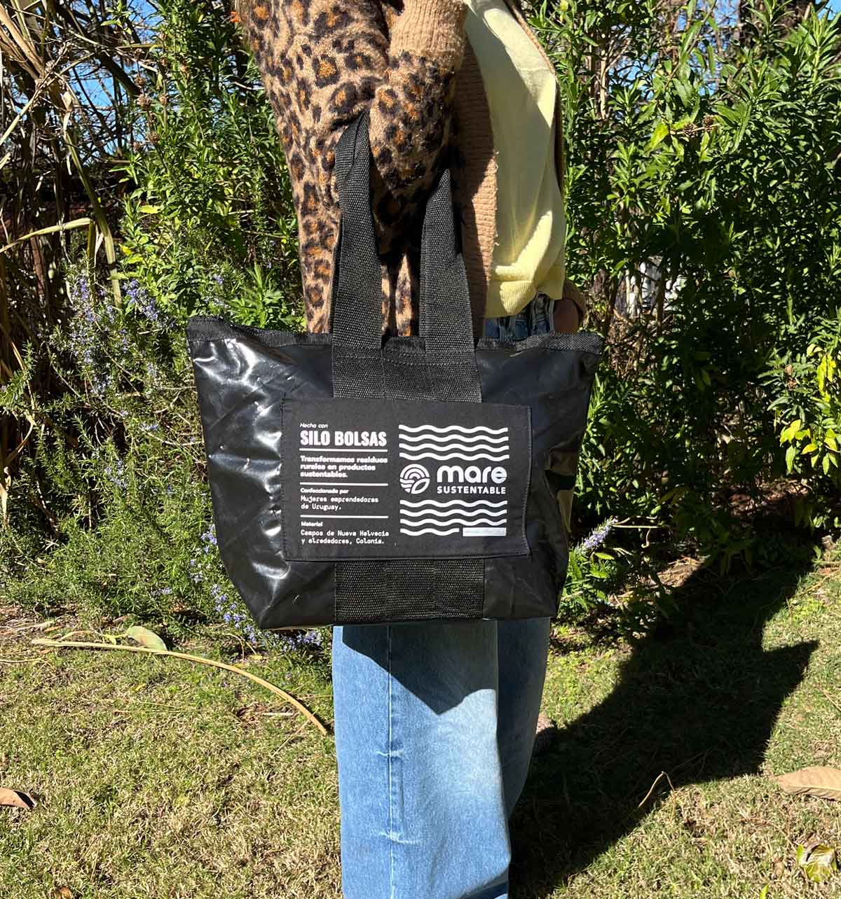 BOLSO MAGNA CON CIERRE